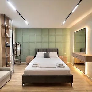 Appartement Syncron In The Center Of